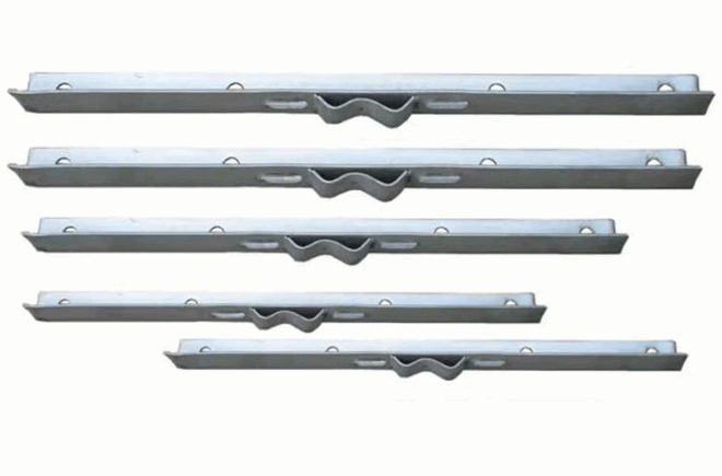 Electric pole cross arm angle steel cross arm power iron accessories, power engineering bolts, hot-dip galvanized - 图片 3
