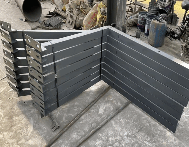 High speed railway pier body suspension fence, bridge protection fence bracket inspection ladder, strong corrosion resistance, strong adhesion, multi-element alloy co infiltration - 图片 4